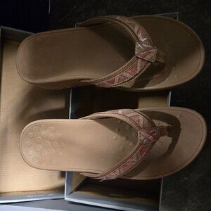 Vonic Size 8 Hightide  style